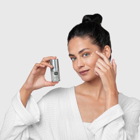 martiderm_platinum_expression_gel_za_podrucje_oko_ociju_i_usana_15_ml_4ApotekaDELFARM